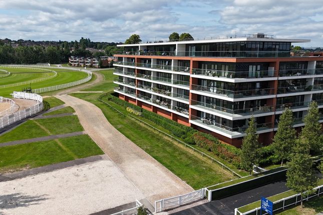 Racecourse Road, Newbury, RG14 2 bed apartment for sale