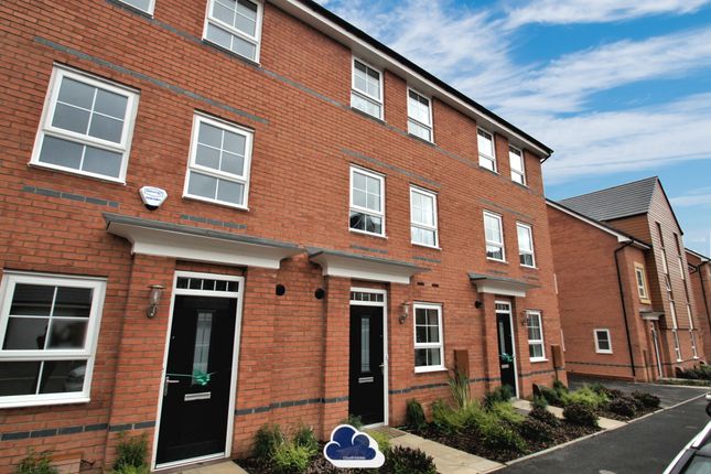 5 bedroom terraced house for sale