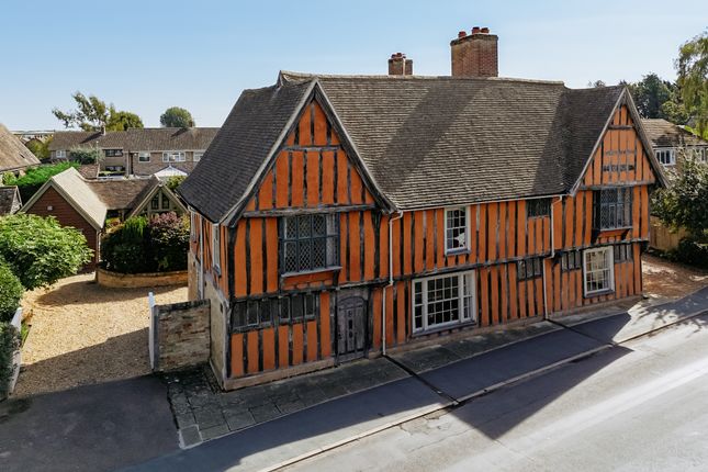 4 bed semi-detached house