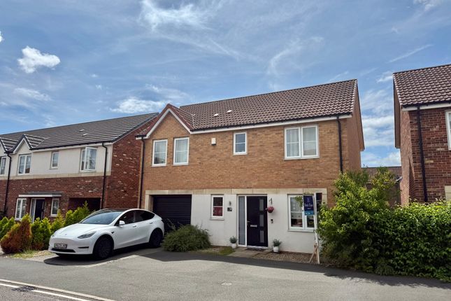 Coppice Place, Tyne and Wear NE12 4 bed detached house for sale
