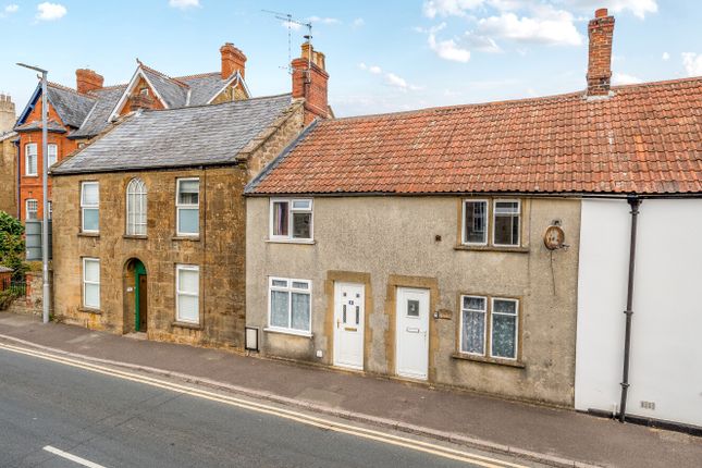 Station Road, Ilminster, Somerset, TA19 2 bed terraced house for sale