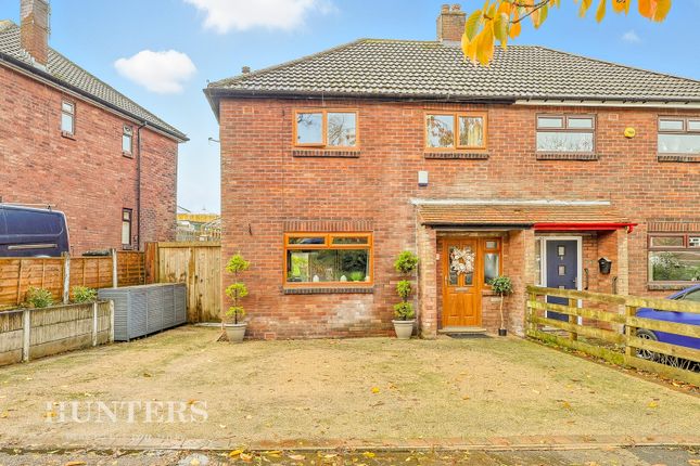 Ribble Avenue, Littleborough, OL15 8EX 3 bed semi