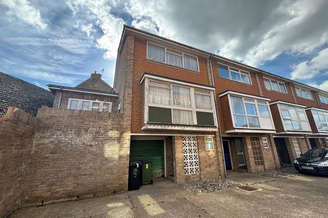 2 bedroom house for sale