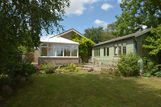 Barkwith Road, South Willingham LN8 6NN 2 bed detached bungalow for sale