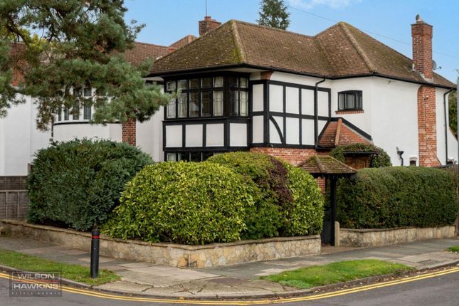 Anselm Road, Pinner HA5 3 bed detached house for sale
