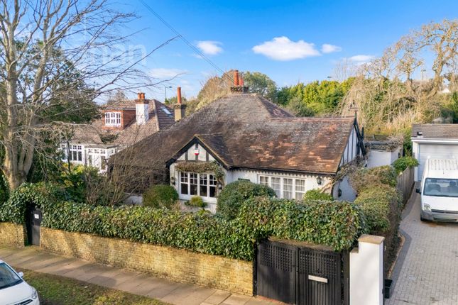 The Droveway, Hove, East Sussex, BN3 4 bed detached house for sale