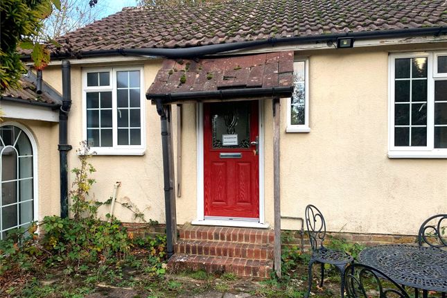 Blackberry Lane, Lingfield, Surrey, RH7 3 bed bungalow for sale