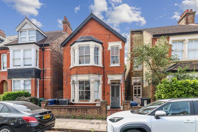 Salisbury Road, Barnet EN5 2 bed maisonette for sale