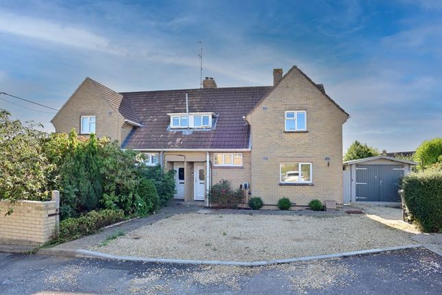 Coppern Way, Stalbridge DT10 3 bed semi