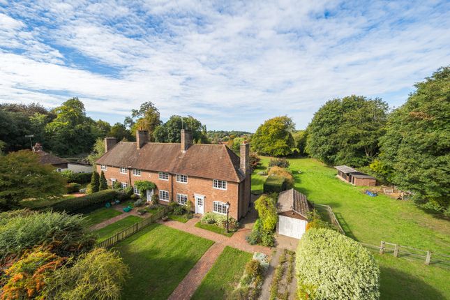 Puttenham Hill, Puttenham, GU3 4 bed end of terrace house for sale