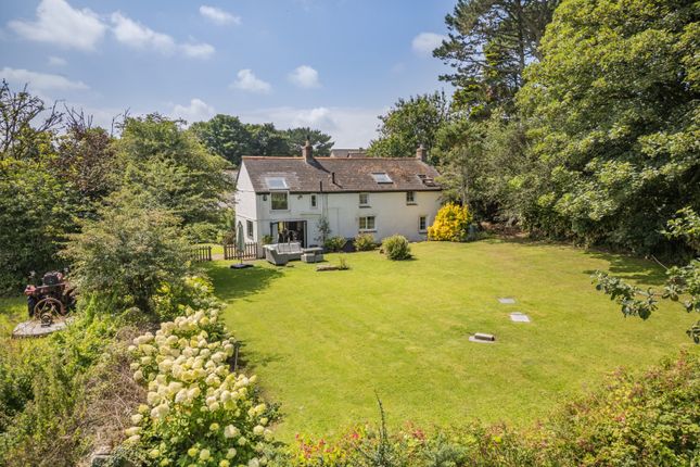 Paul, Cornwall TR19 6 bed detached house for sale