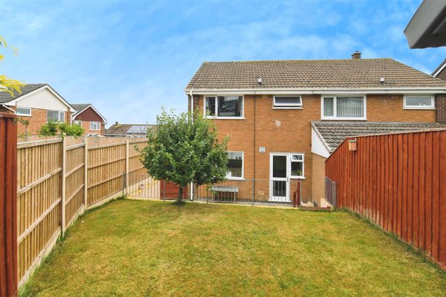 Abbots Drive, Bideford EX39 3 bed semi