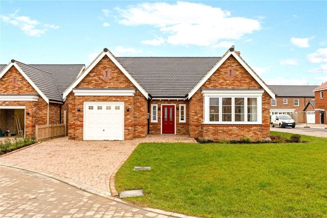 Millbrook Meadow, Tattenhall CH3 3 bed detached house for sale