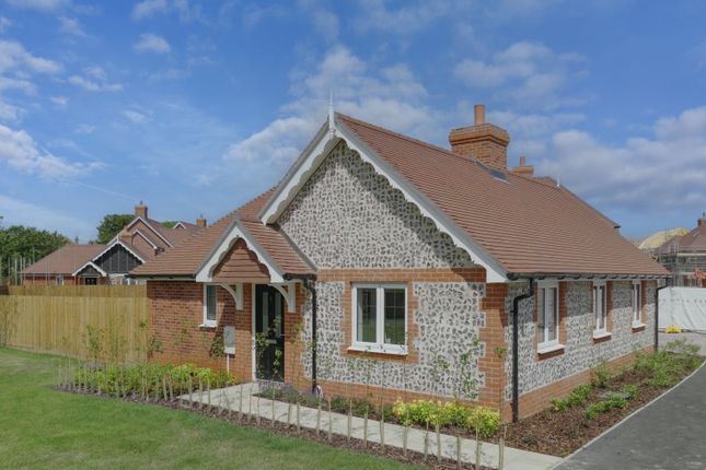 2 bed detached bungalow