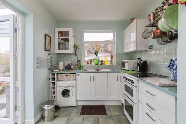 2 bedroom semi-detached bungalow for sale