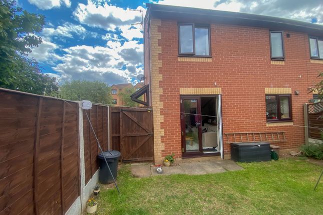 1 bedroom semi-detached house for sale