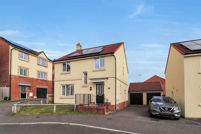 4 bed detached house