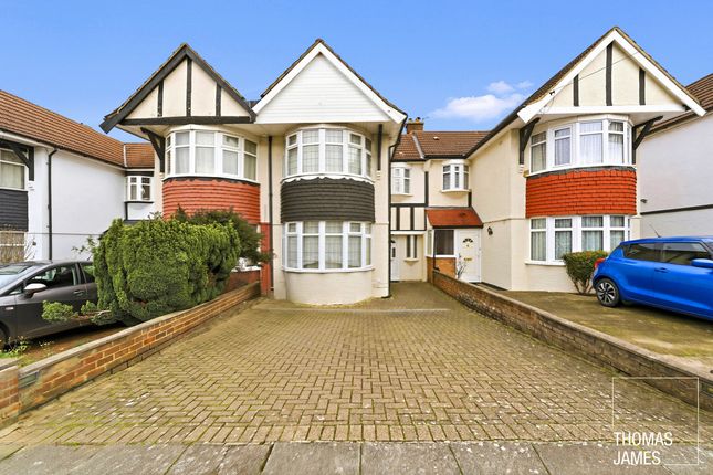 Petersfield Close, London, N18 3 bed terraced house for sale