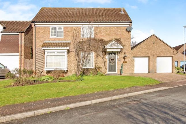 4 bed detached house