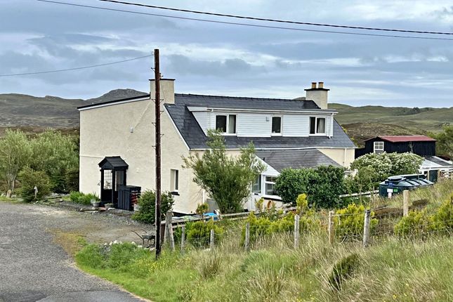 6 bed detached house
