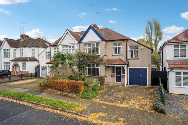 Barrow Point Avenue, Pinner, HA5 4 bed semi