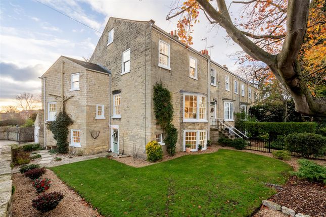 High Street, Wetherby LS23 4 bed terraced house for sale