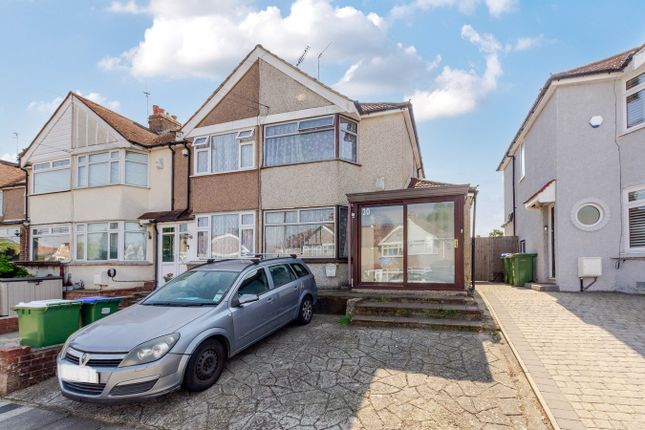 Howard Avenue, Bexley, DA5 3 bed end of terrace house for sale