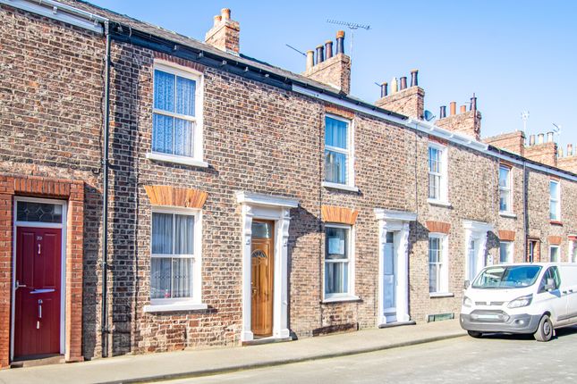 York YO1 1 bed terraced house for sale