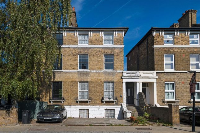 Richmond Road, London E8 6 bed terraced house for sale