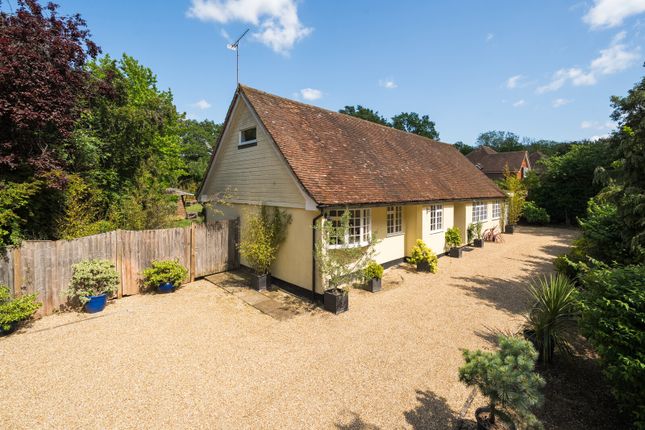 Wanborough Lane, Cranleigh, GU6 4 bed detached house for sale