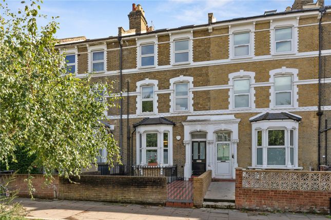 3 bedroom ground floor flat for sale