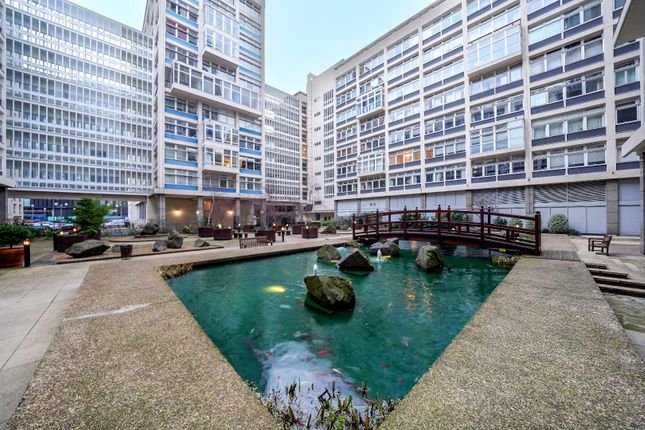 Metro Central Heights, Southwark, London 2 bed flat for sale