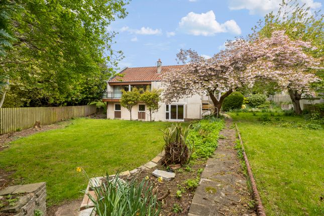 2 Buckstone Drive, Edinburgh, EH10 6PD 5 bed detached house for sale