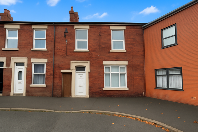 Stocks Road, Ashton PR2 2 bed terraced house for sale
