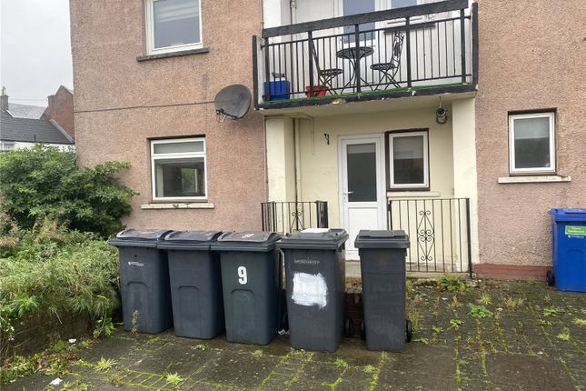1 Freeland Place, Kirkintilloch... 2 bed flat for sale