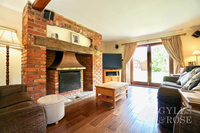 Alresford 4 bed detached house for sale
