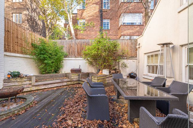 Wellington Road, St John's Wood... 3 bed flat for sale