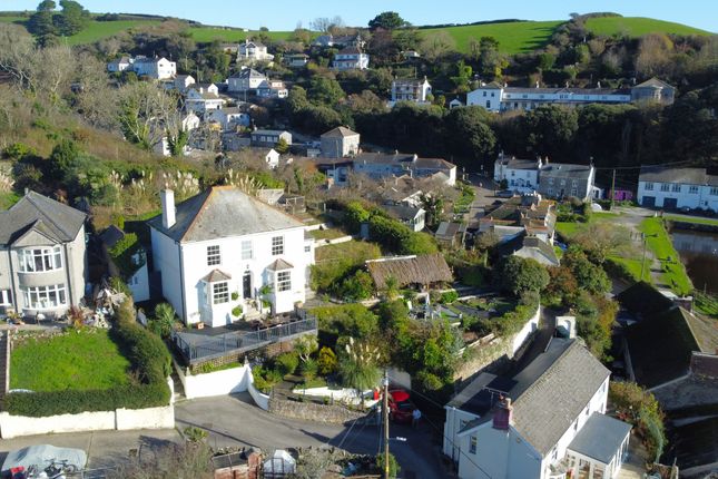 Pentewan, St. Austell PL26 5 bed detached house for sale