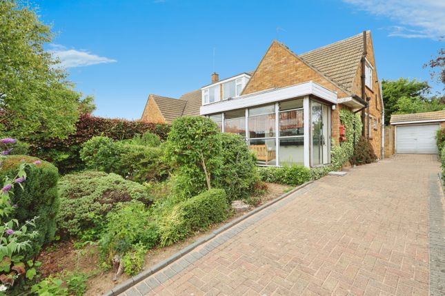 Broadmead, Hitchin 3 bed flat for sale