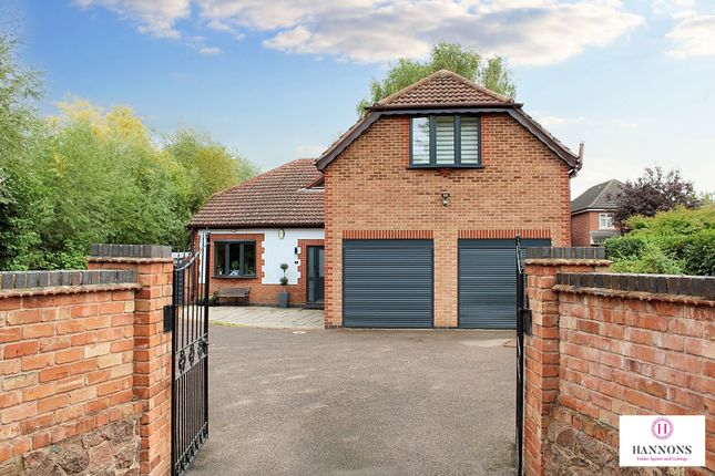 4 bed detached house