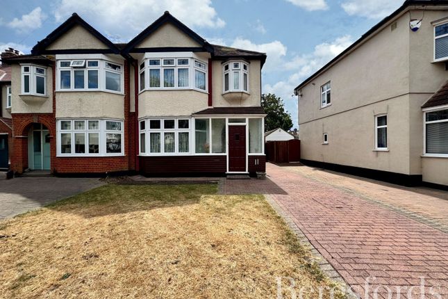 Cromer Road, Hornchurch, RM11 3 bed semi