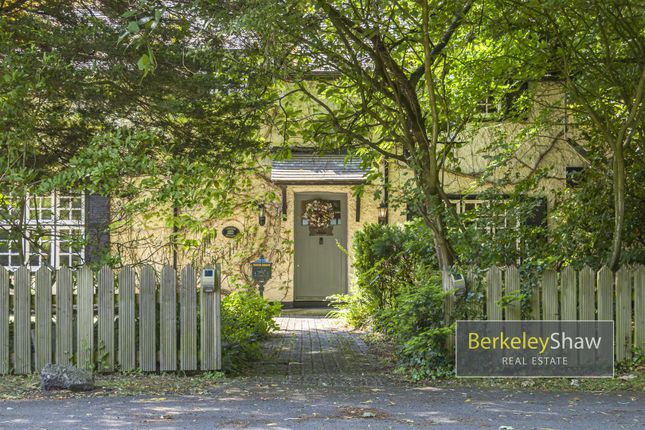 Sycamore Avenue, Crosby, Liverpool 4 bed detached house for sale