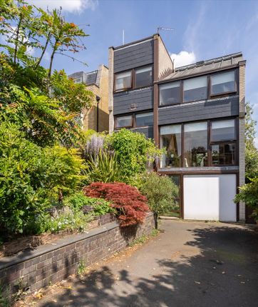 Spencer Hill, Wimbledon, London, SW19 5 bed detached house for sale