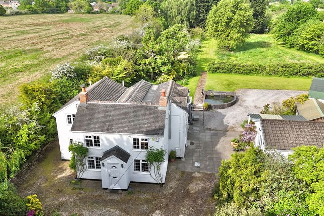 Waldrons Lane, Crewe, CW1 4 bed cottage for sale