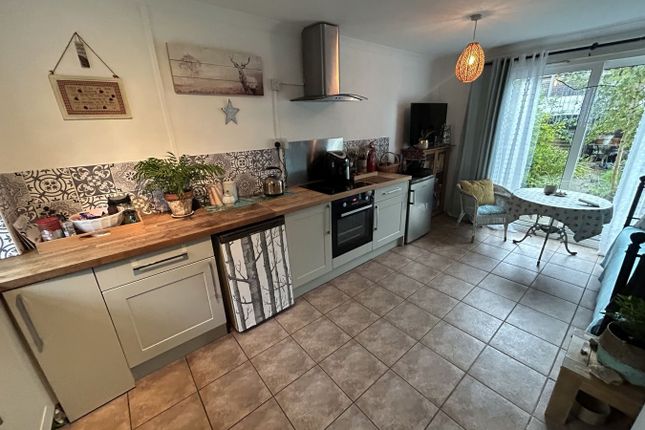 Maes Y Ffynnon, Brecon, LD3 3 bed terraced house for sale