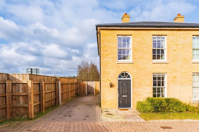 Oak Avenue, Loddon 3 bed semi