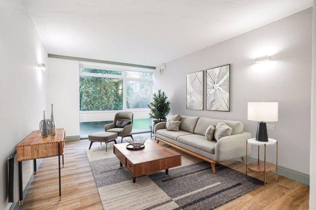 Upper Richmond Road, London, SW15 Studio for sale