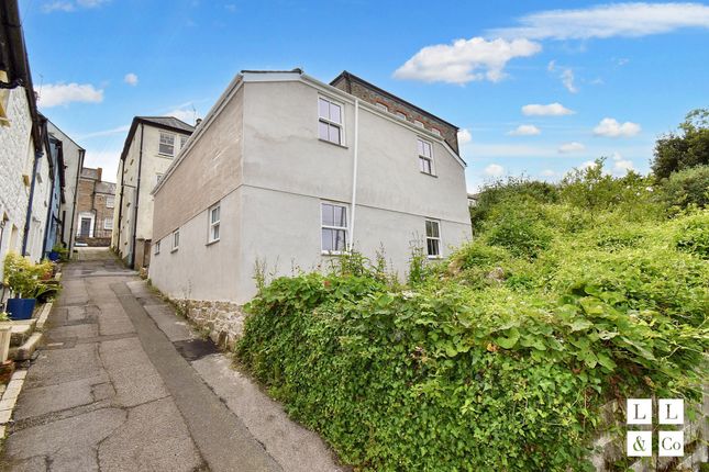 2 bedroom property for sale