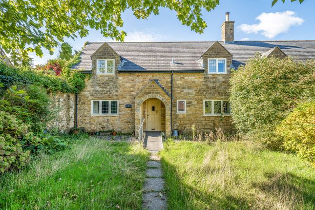 Woolminstone, Crewkerne, Somerset, TA18 3 bed semi