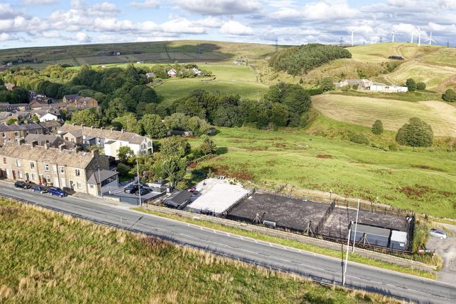 4 bedroom end of terrace house for sale